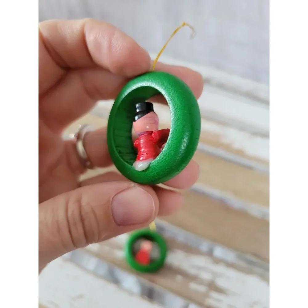 Wooden green soldier mini vintage‎ ornament